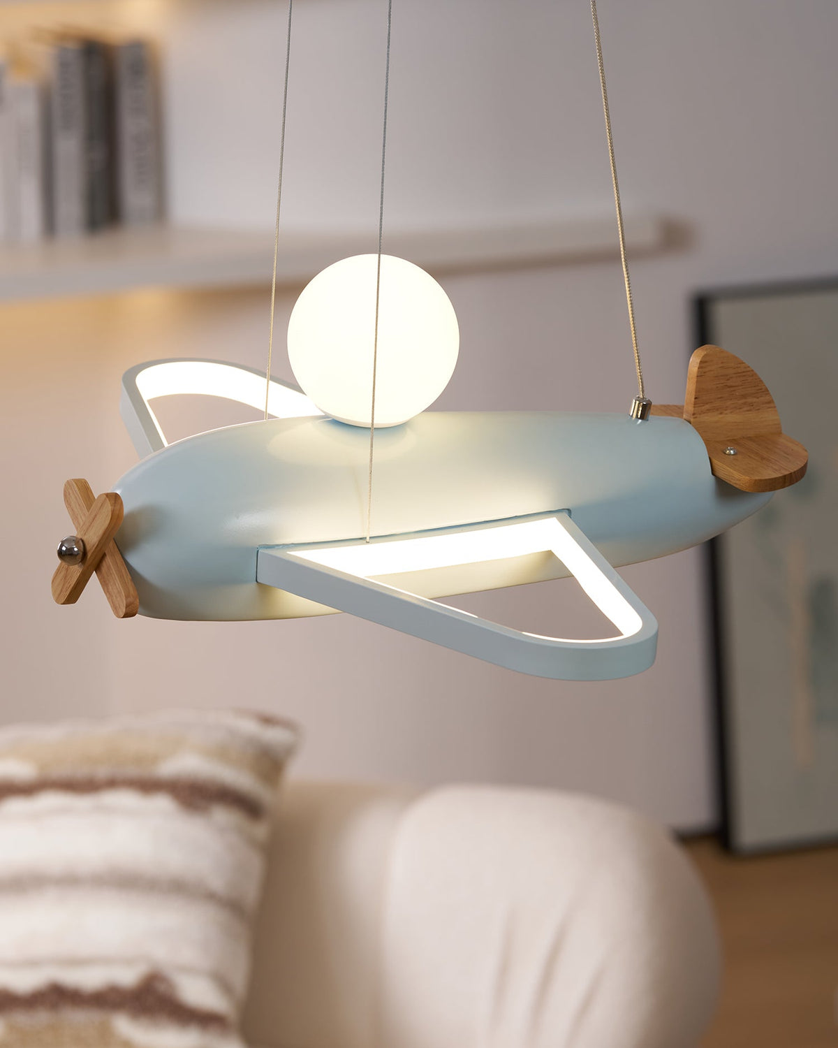 Airplane Pendant Lamp detail