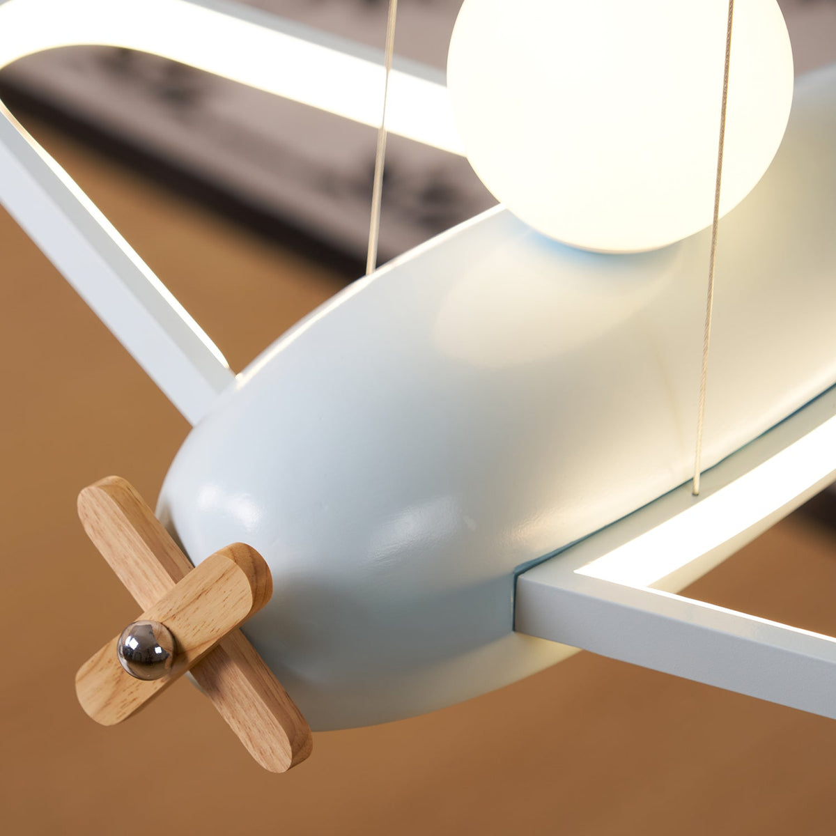 Airplane Pendant Lamp detail