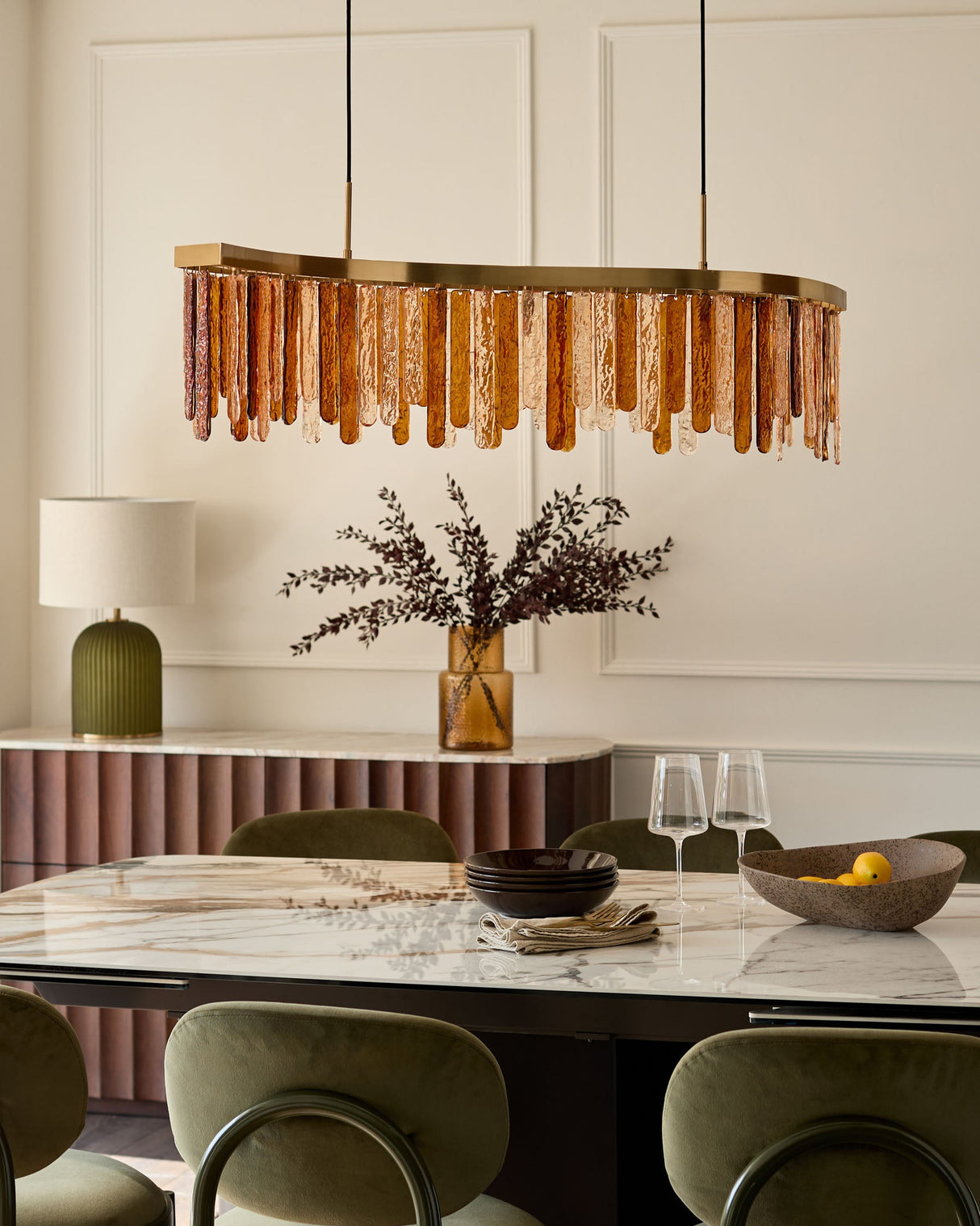 Mar Caramel Champagne Glass 9-Bulb Chandelier lifestyle