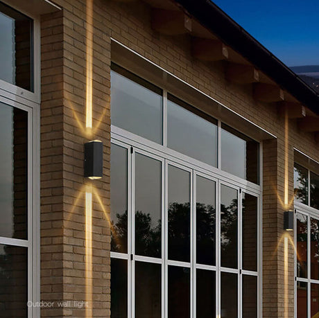 Aluminium Outdoor Wall Sconce lifestyle