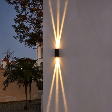Aluminium Outdoor Wall Sconce Large Triple-Beam