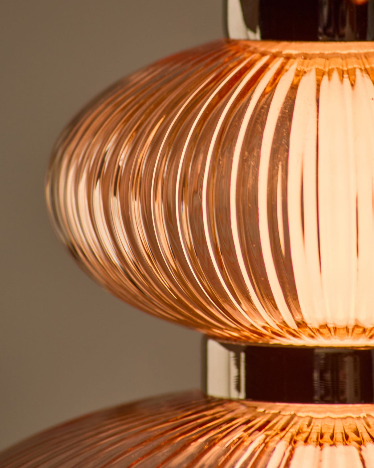 Cynthia Champagne Glass 3-Drop Pendant Light glass texture