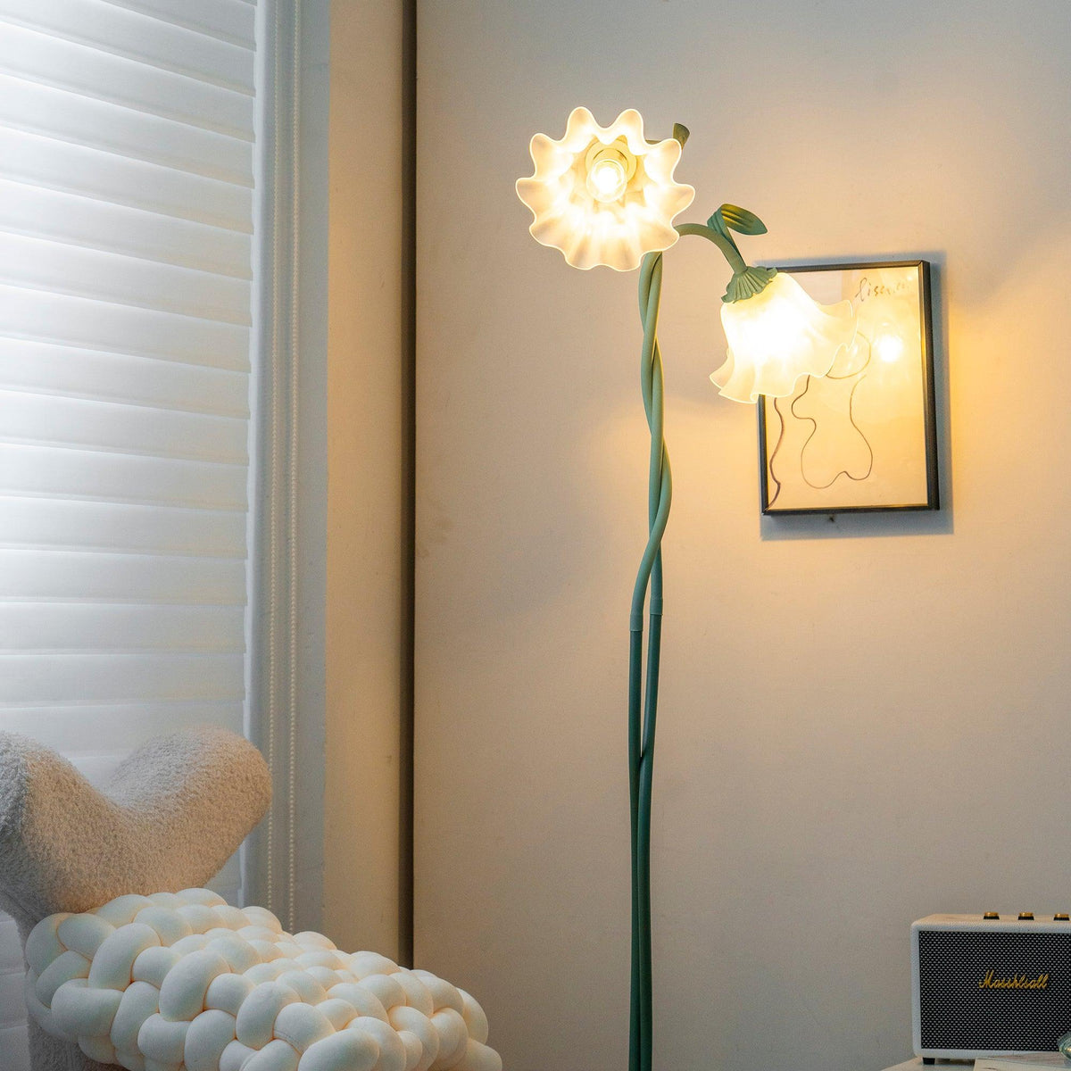 Calla Flowers Floor Lamp detail