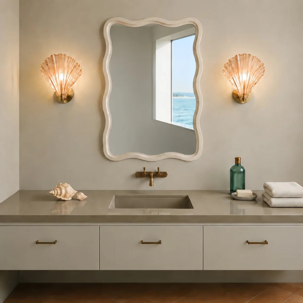 Luis shell wall light